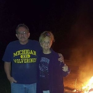 Meet your Posher, Val